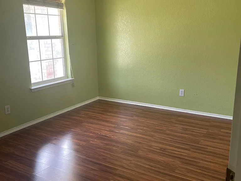 8617 Sabinas Trl — Photo 8
