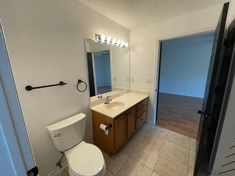 1364 Conservatory Ct — Photo 34