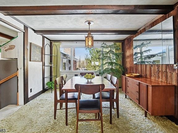 5th image of 251 Old Turnpike Road