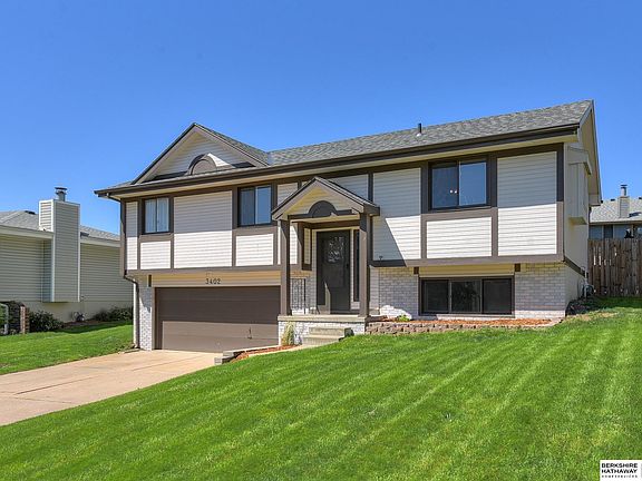 3rd image of 3402 E Dutchman Cir