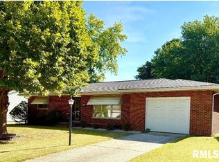 44 Locksley Ln, Springfield, IL 62704