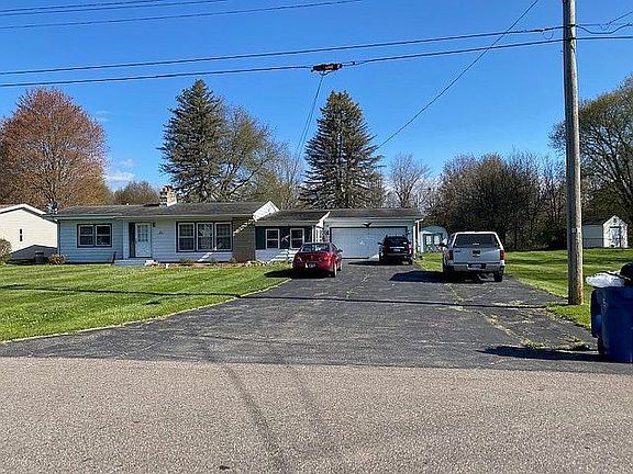 3rd image of 511 Alvena Ave