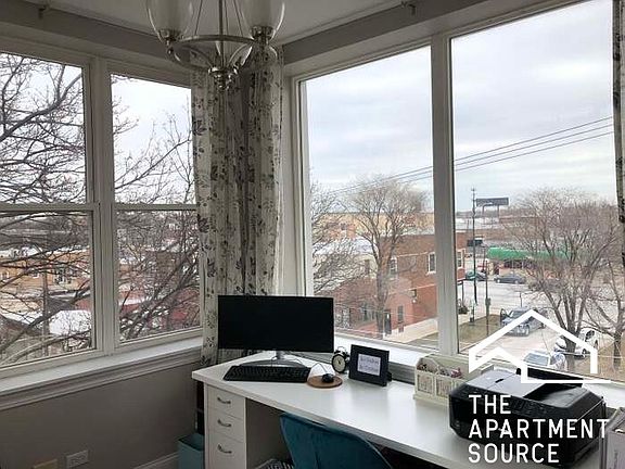 5th image of 4815 W Hutchinson St APT 3F