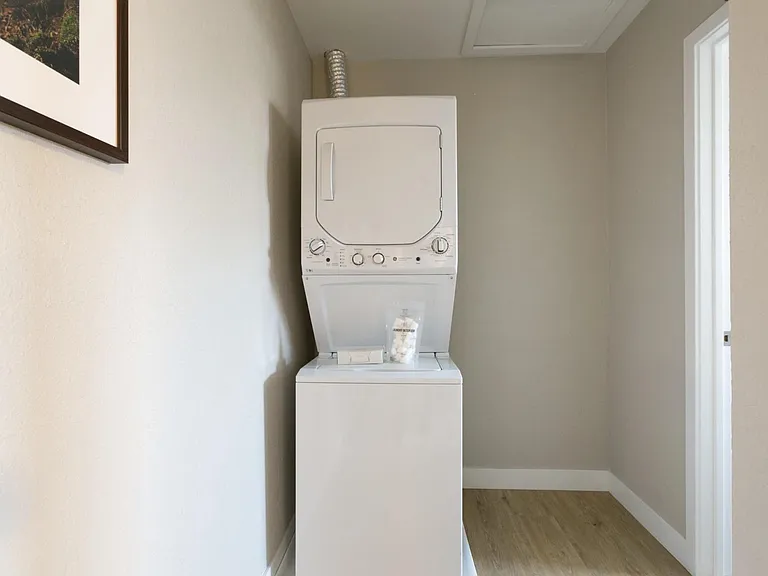 141 Wilton Dr #3 — Photo 4