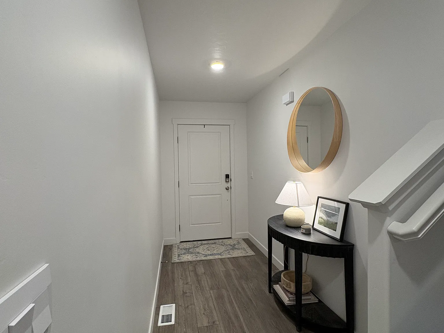 3 bed, 2190 sqft, $2,100 — Photo 4