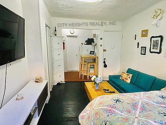 2nd image of 436 E 9th St #2E