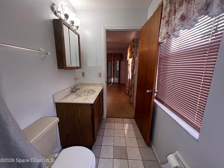 1586 Wacker Ave SE — Photo 10