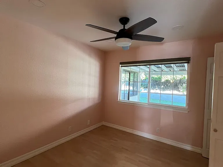 1324 Bertland Ct — Photo 6