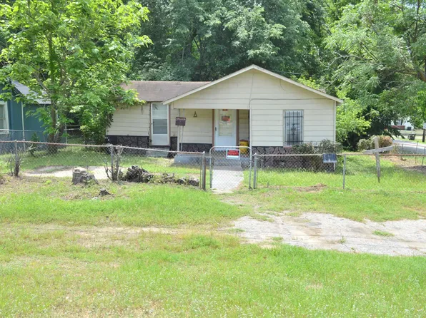 3210 Bellwood Rd, Tyler, TX 75701