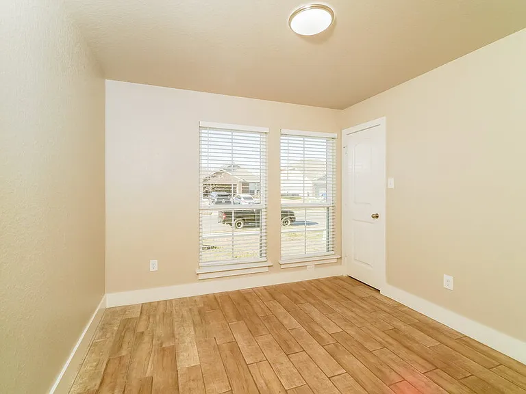 1545 Birmingham Dr — Photo 12