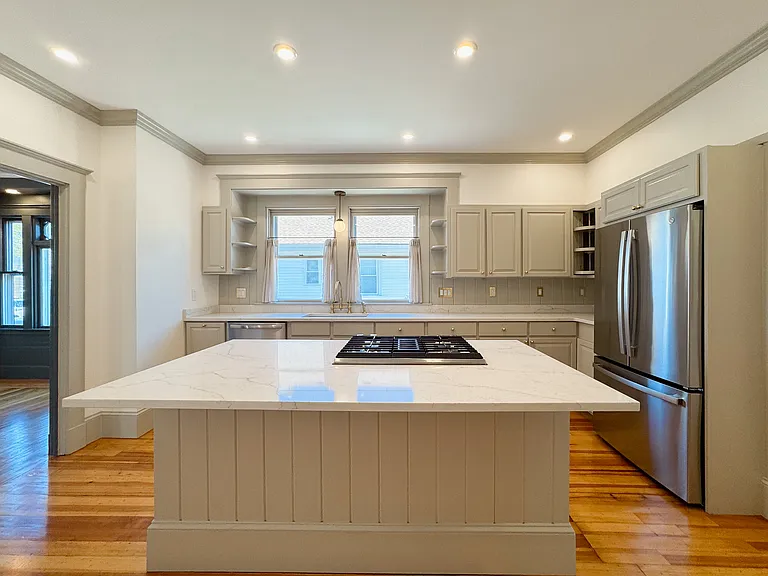 271 Atlantic St — Photo 8