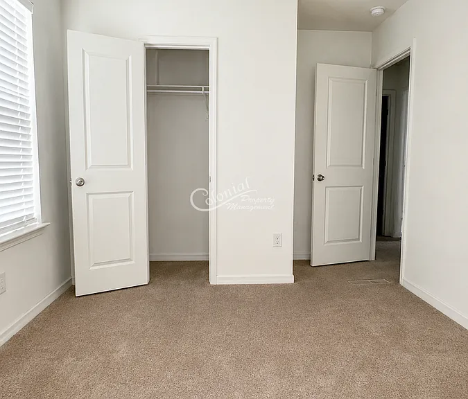 513 Locksley Cv — Photo 8
