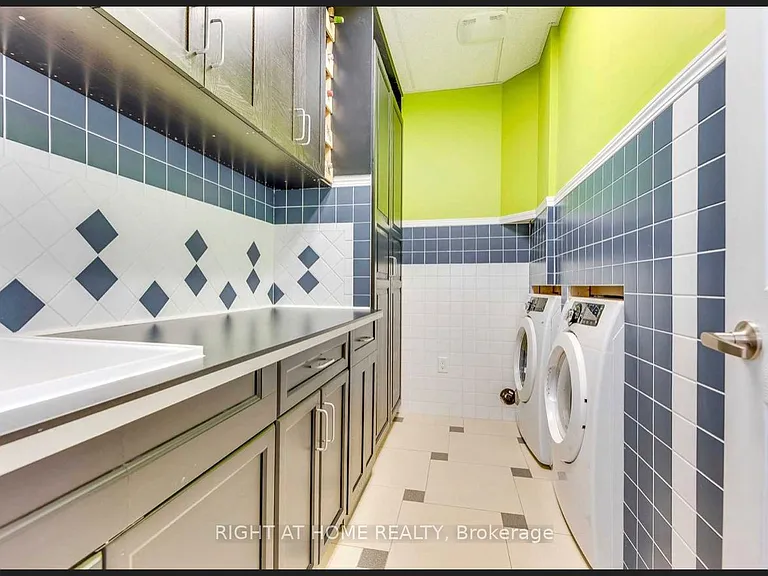 638 Holly Ave — Photo 14