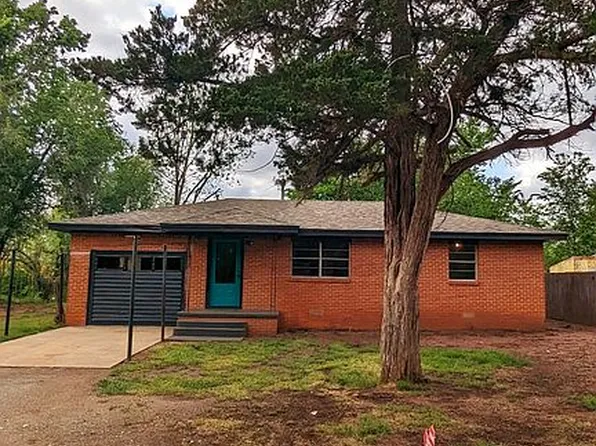 215 E Ash St, Carnegie, OK 73015