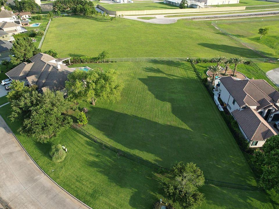 1st image of White Oak Point