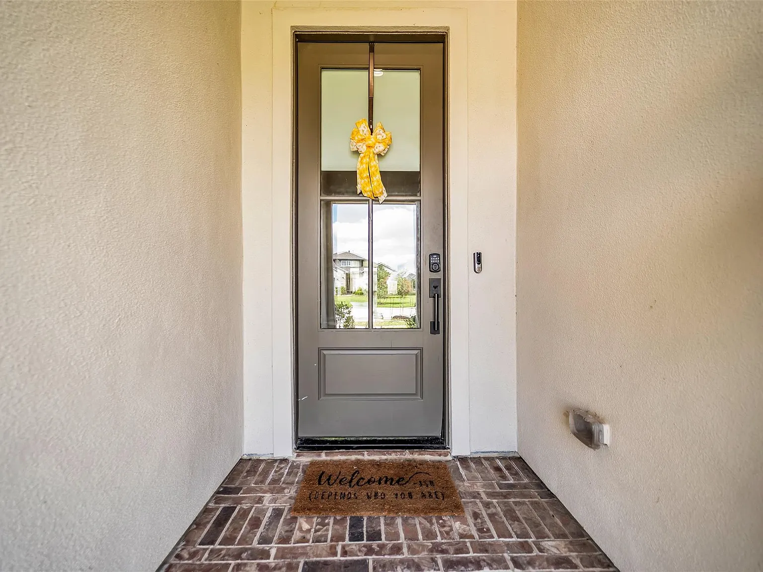 4 bed, 3.0 bath, 2472 sqft, $3,500 — Photo 4