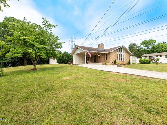 2nd image of 523 Idlewood Ln