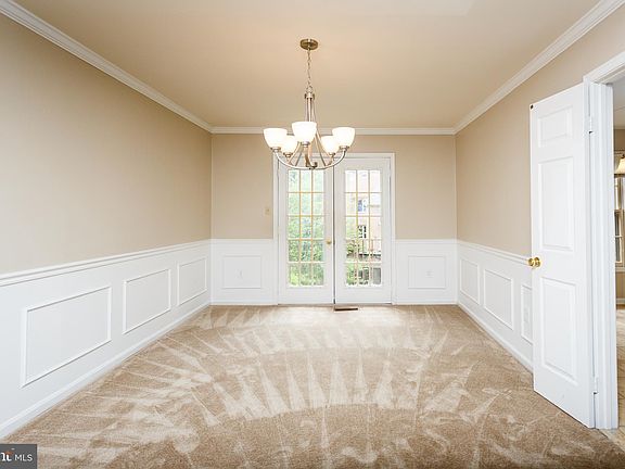 4th image of 2131 Kings Garden Way