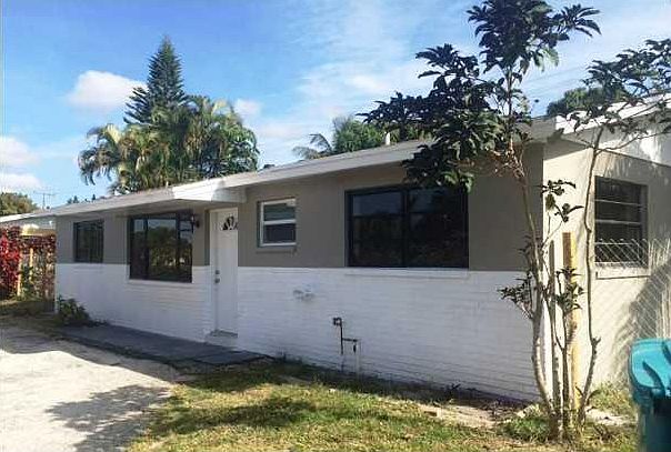 1st image of 2450 N Seacrest Blvd
