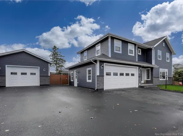 75 Delaney, Grand Falls, NB E3Y 1A5