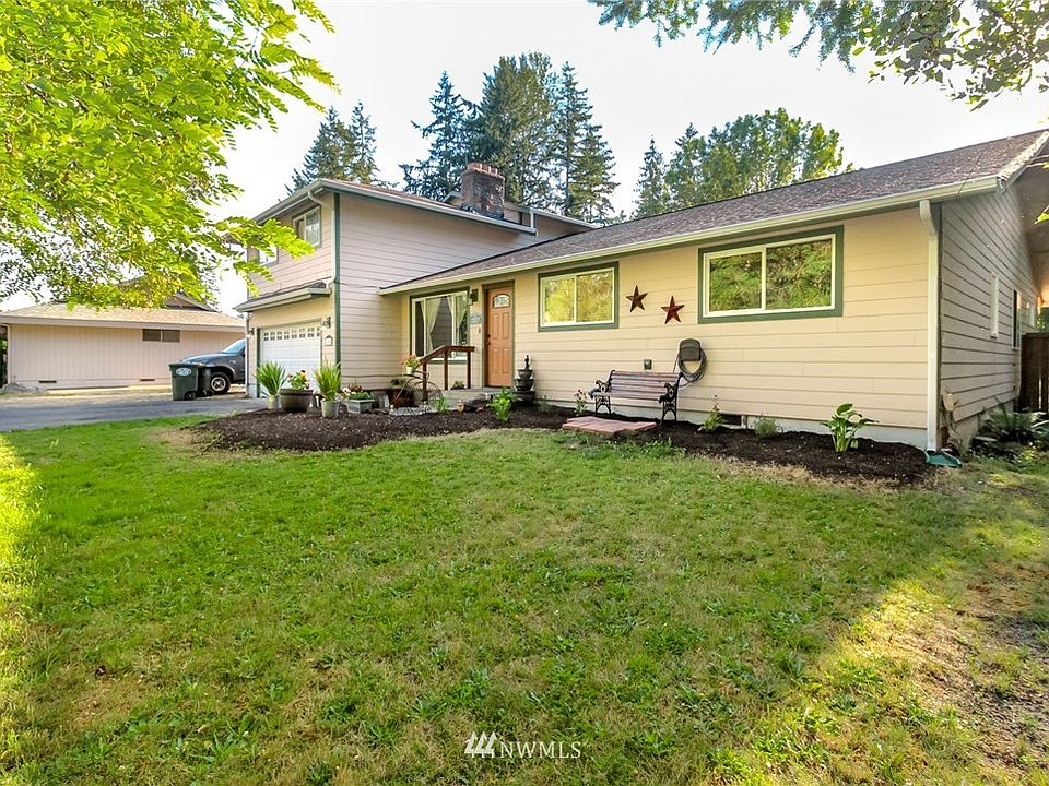 1st image of 12412 8th Ave E