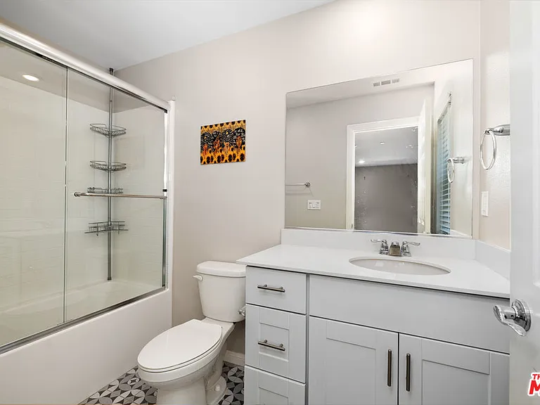 757 Daniel Freeman Cir — Photo 18