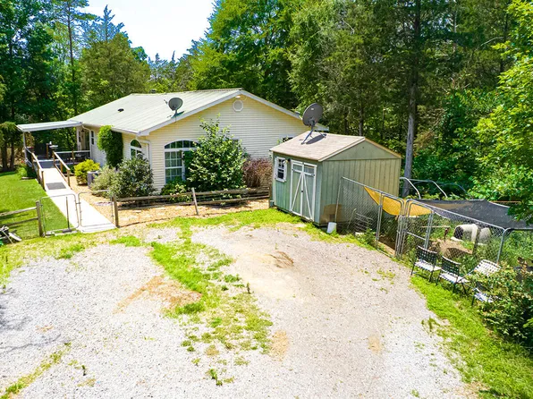 467 Sleepy Valley Rd, Englewood, TN 37354