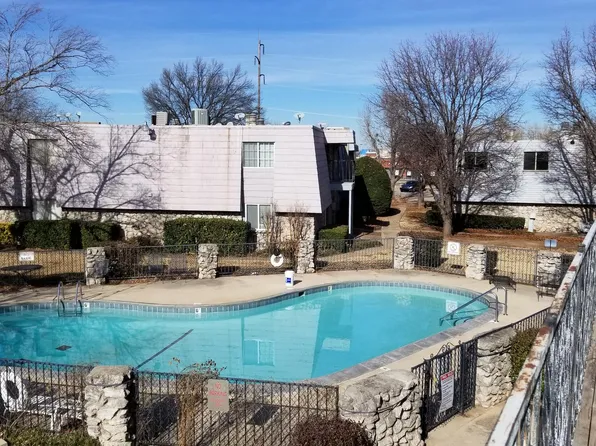 6002 NW Expressway St, Bloomfield, OK 06002