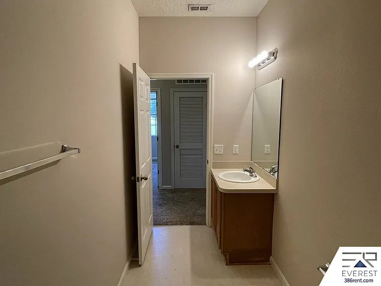 2 Roxboro Dr — Photo 35