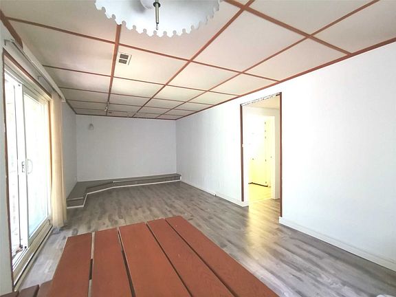 4th image of 27 Shippigan Cres