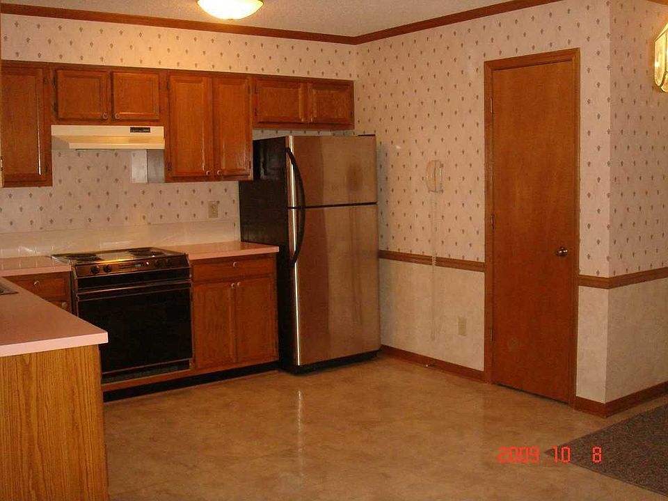 2nd image of 220 Barrington Ct