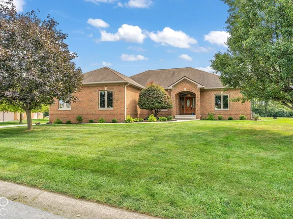 1165 Waterford Dr, Avon, IN 46123