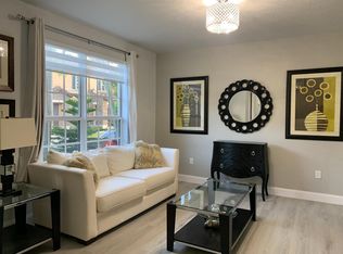 16739 SW 96th St, Miami, FL 33196