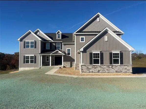 4380 Maple St #9, North Whitehall Township, PA 18078