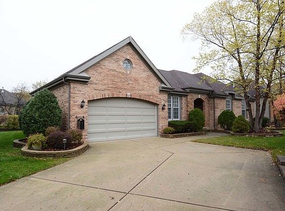 3rd image of 323 Torrington Dr