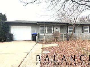 1900 SE Massachusetts Ave, Topeka, KS 66607