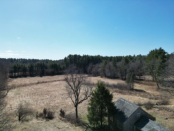 3rd image of 76-78 Daniels Rd