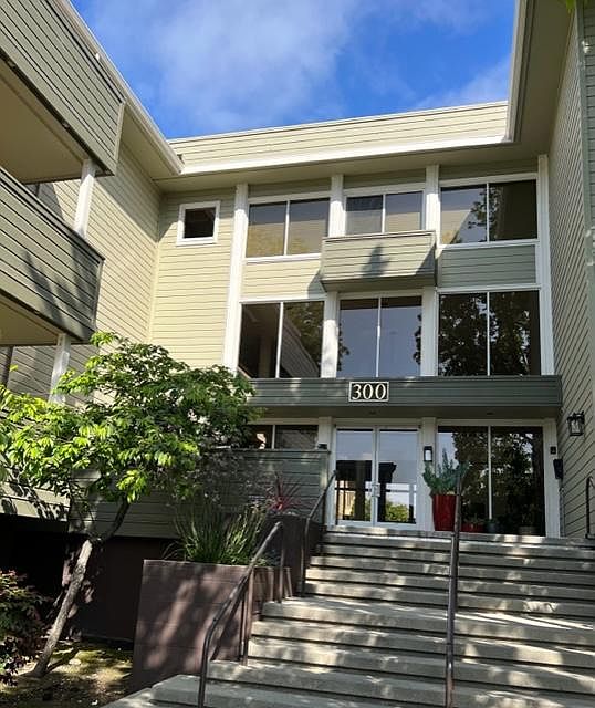1st image of 300 Murchison Dr APT 328