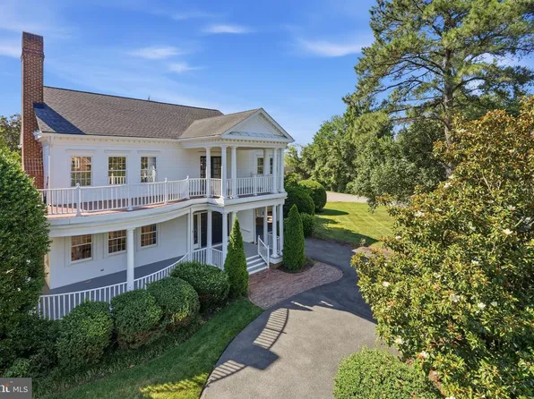 9505 Lynnhall Pl, Alexandria, VA 22309