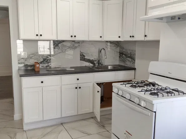 21 Knowles St, Yonkers, NY
