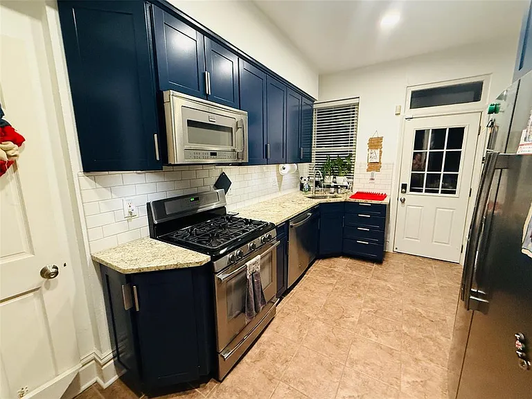 4207 Wyoming St — Photo 4