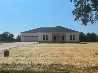 138 Collins Farm Rd, Benton, KY 42025
