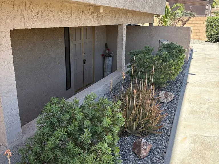 1905 Palmer Dr #8 — Photo 3