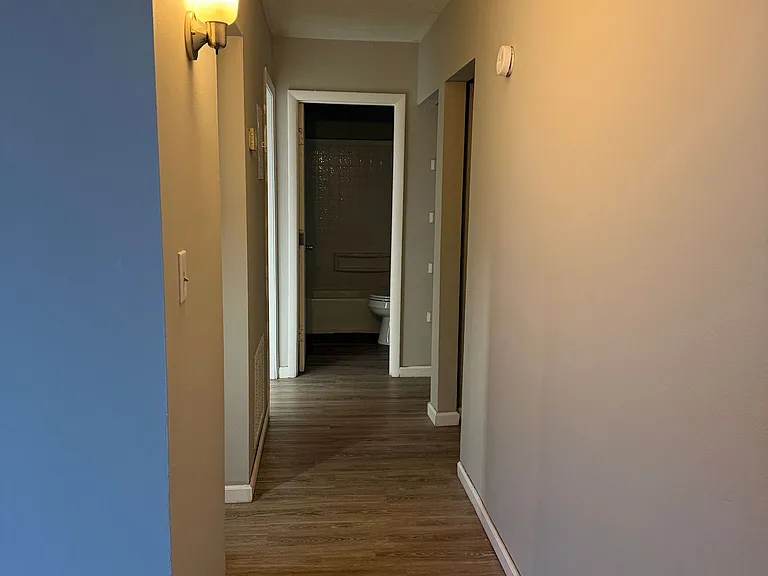 River Glow Apartments — Photo 12