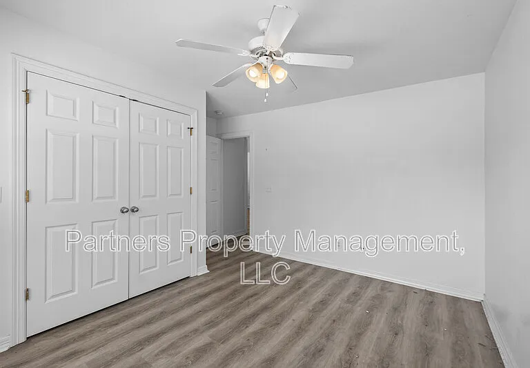1174 W Hendrix St — Photo 21