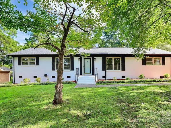 839 Allister Dr, Charlotte, NC 28227