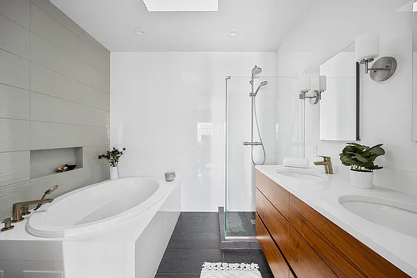 Sold by Corcoran | media 8
