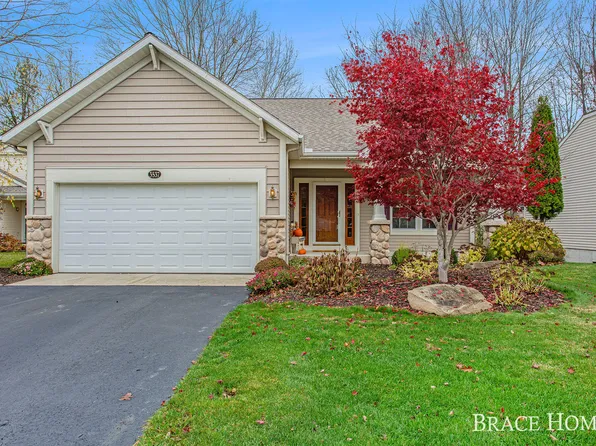 3537 Mill Point Dr SE, Kentwood, MI 49512