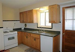 4th image of 9004 Brassie Dr