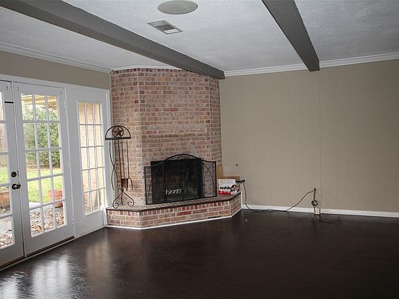 3rd image of 3105 Stratford St
